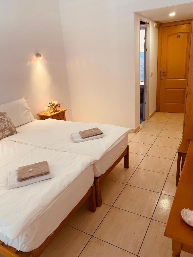 פגוארה Hostal Villa Senese מראה חיצוני תמונה